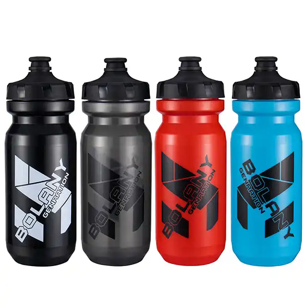 Kerékpáros vizespalack nagy kapacitású kinyomható palack