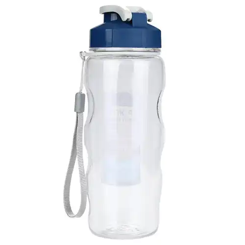 Sticle de apă limpede