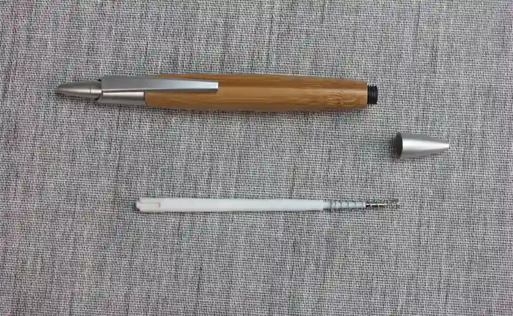 Bolígrafo de bambú