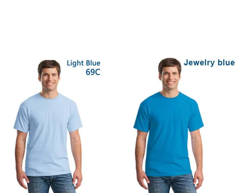 ロイヤルブルーのTシャツ